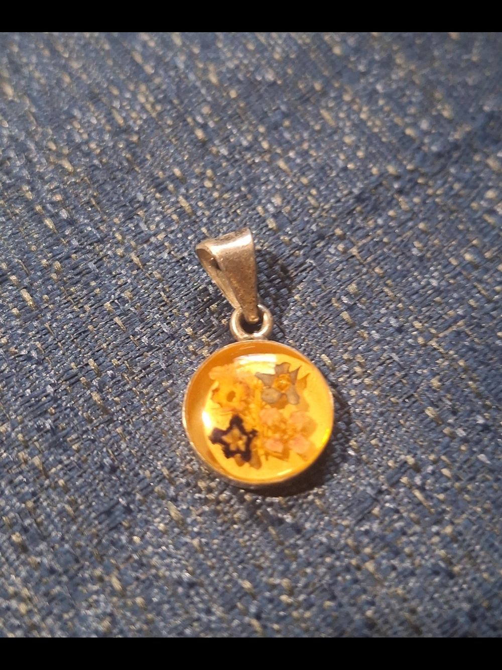 Vintage Dried Flower Pendant Set In Sterling Silver